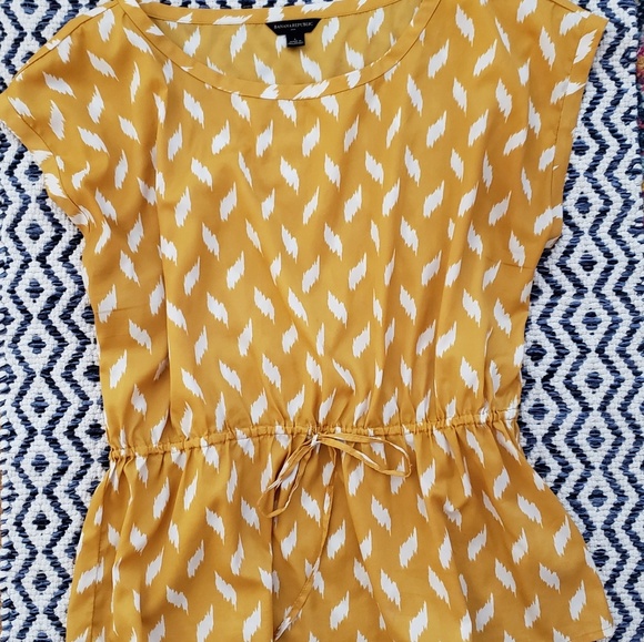 Banana Republic Tops - Banana Republic tie waist peplum blouse EUC